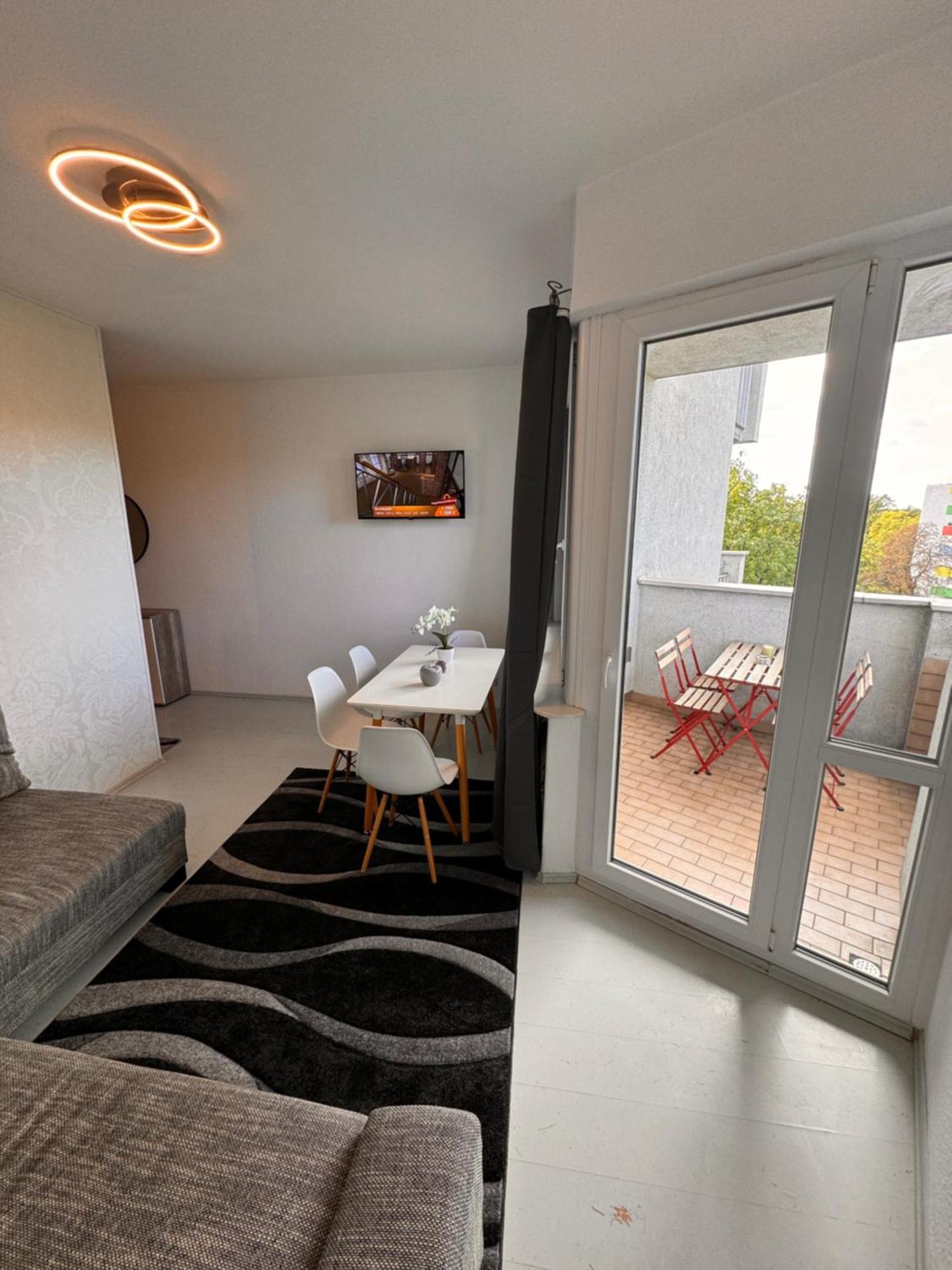 Hubert Apartment Berlin Exterior photo
